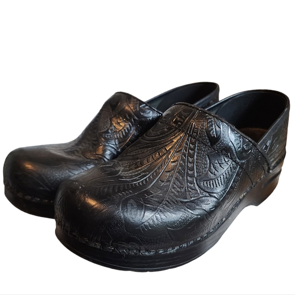 DANSKO Black Tooled Leather Slip-On Professional Clog - Picture 2 of 9